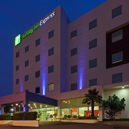 Holiday Inn Express Guadalajara Iteso By Ihg Zapopan Extérieur photo