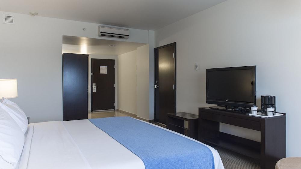 Holiday Inn Express Guadalajara Iteso By Ihg Zapopan Extérieur photo
