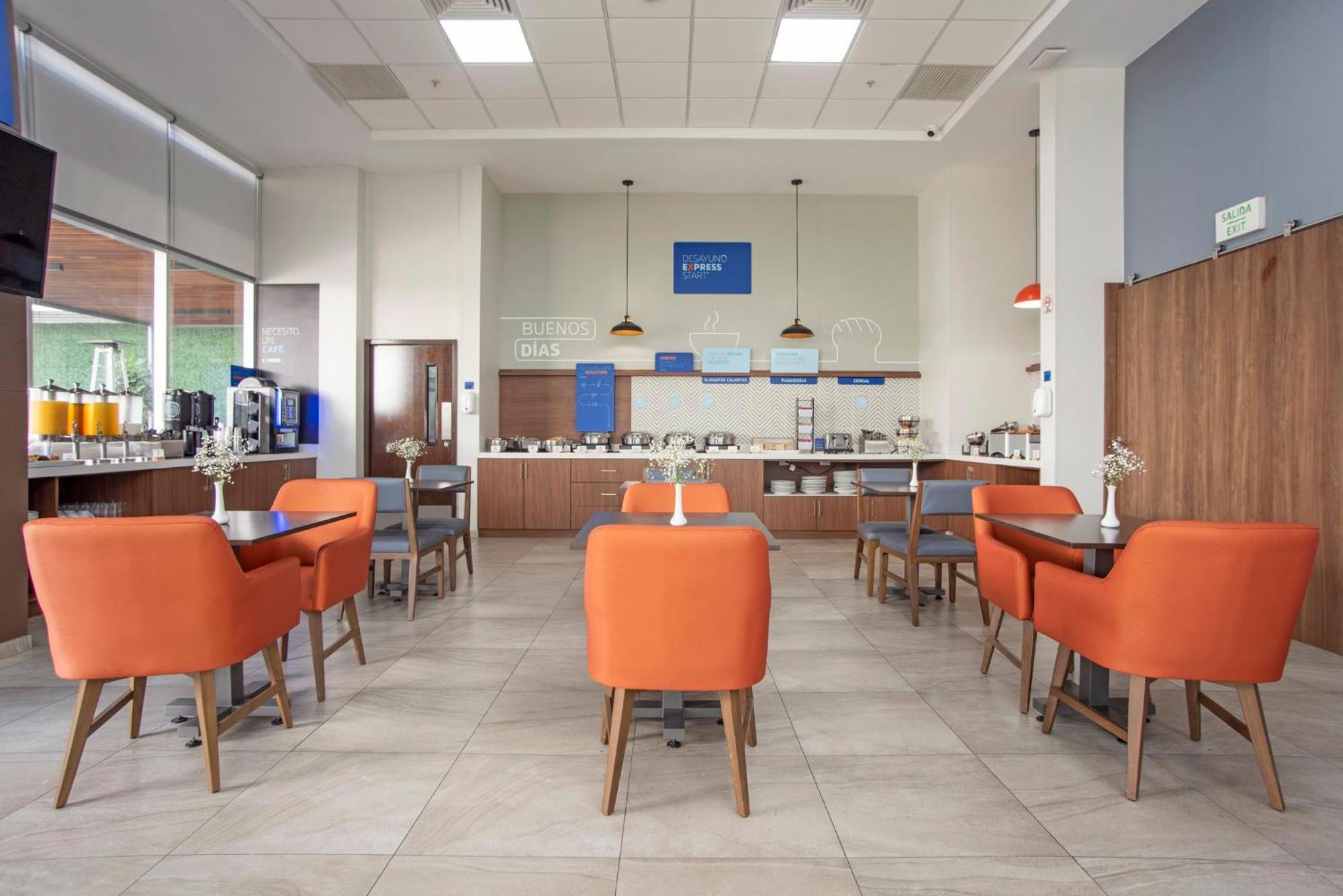 Holiday Inn Express Guadalajara Iteso By Ihg Zapopan Extérieur photo