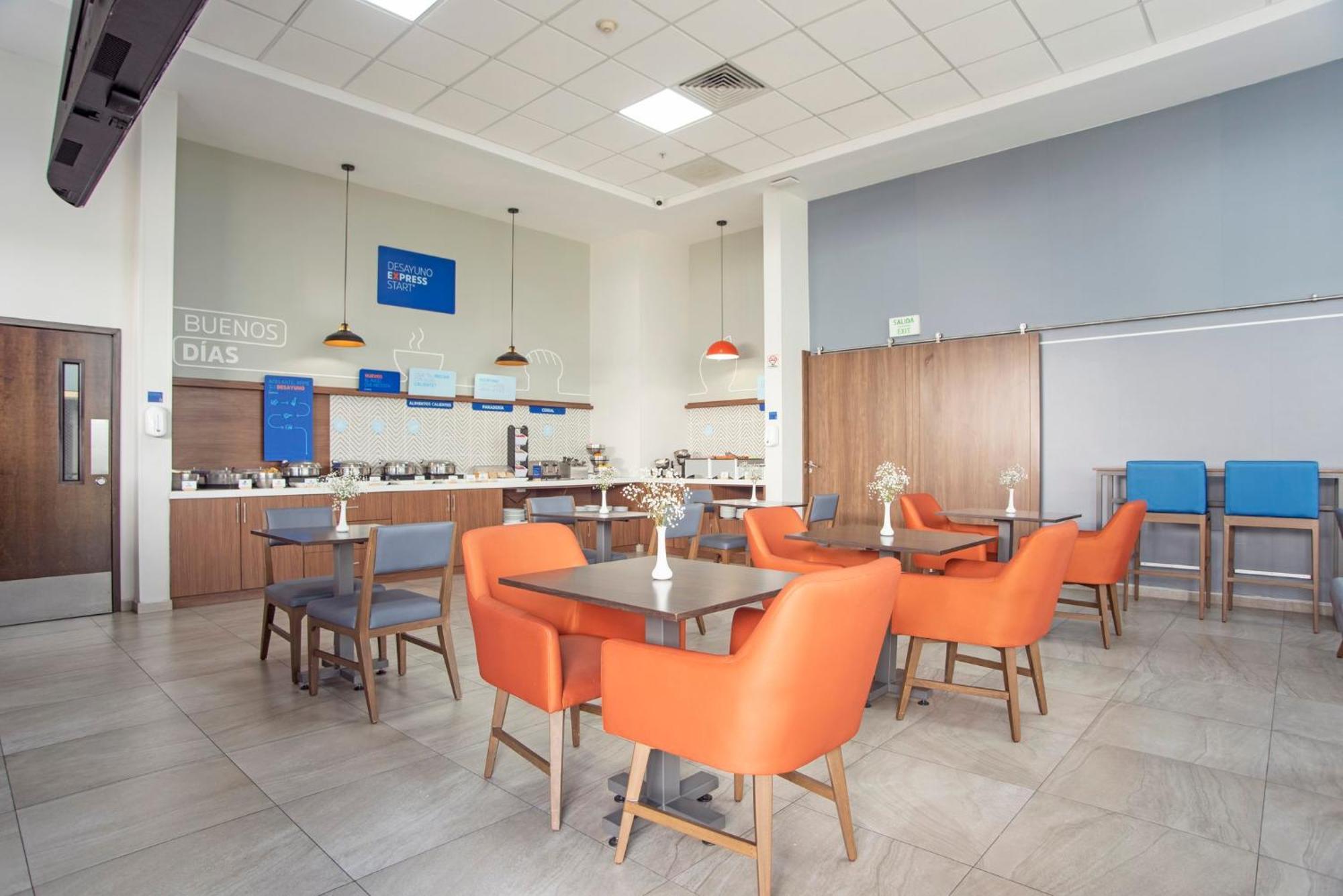 Holiday Inn Express Guadalajara Iteso By Ihg Zapopan Extérieur photo