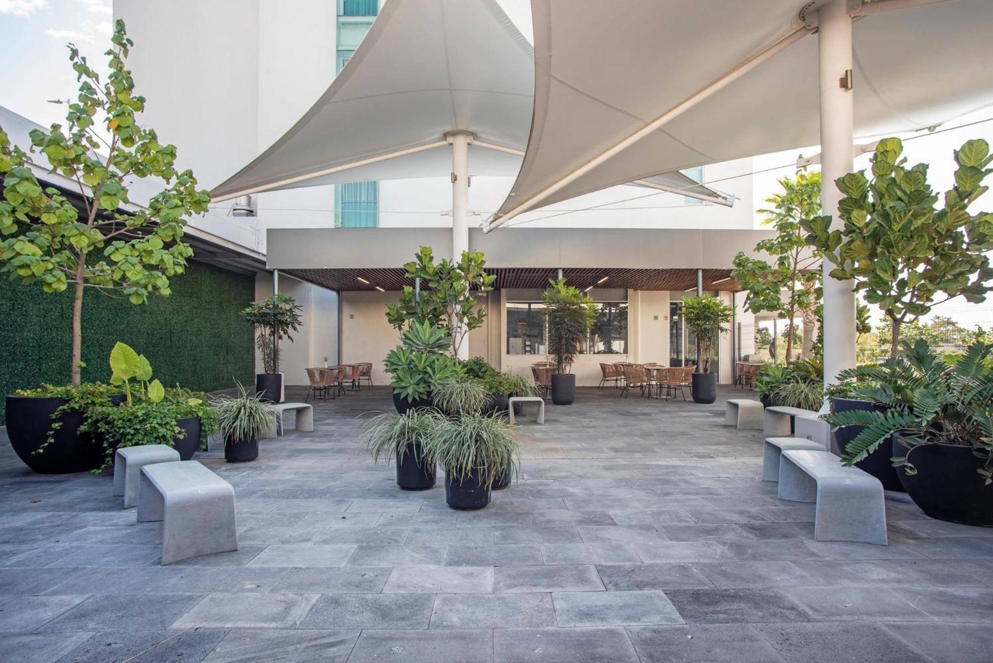 Holiday Inn Express Guadalajara Iteso By Ihg Zapopan Extérieur photo