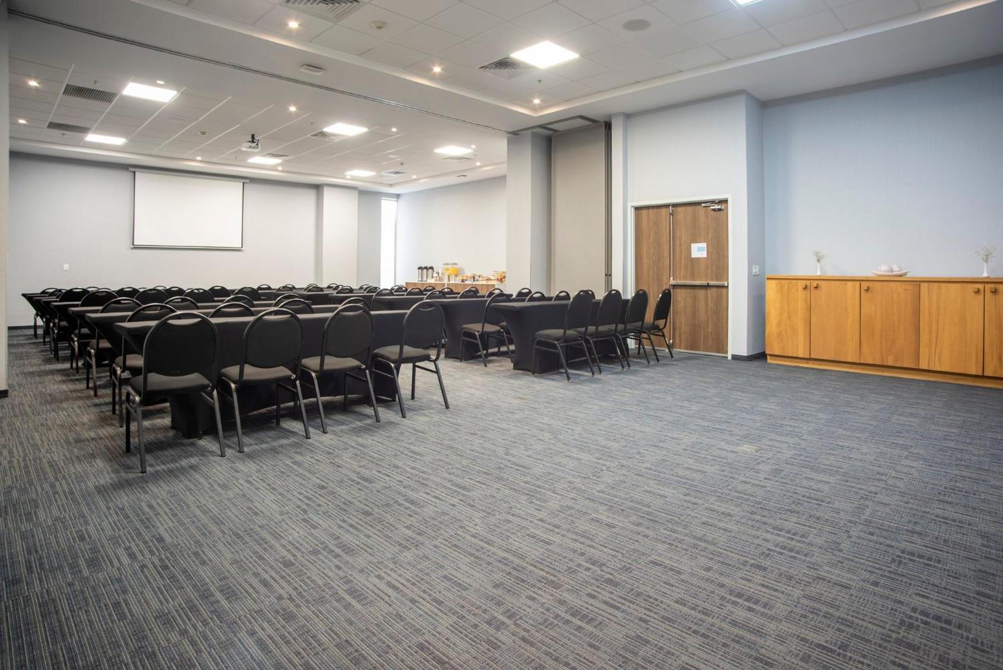 Holiday Inn Express Guadalajara Iteso By Ihg Zapopan Extérieur photo