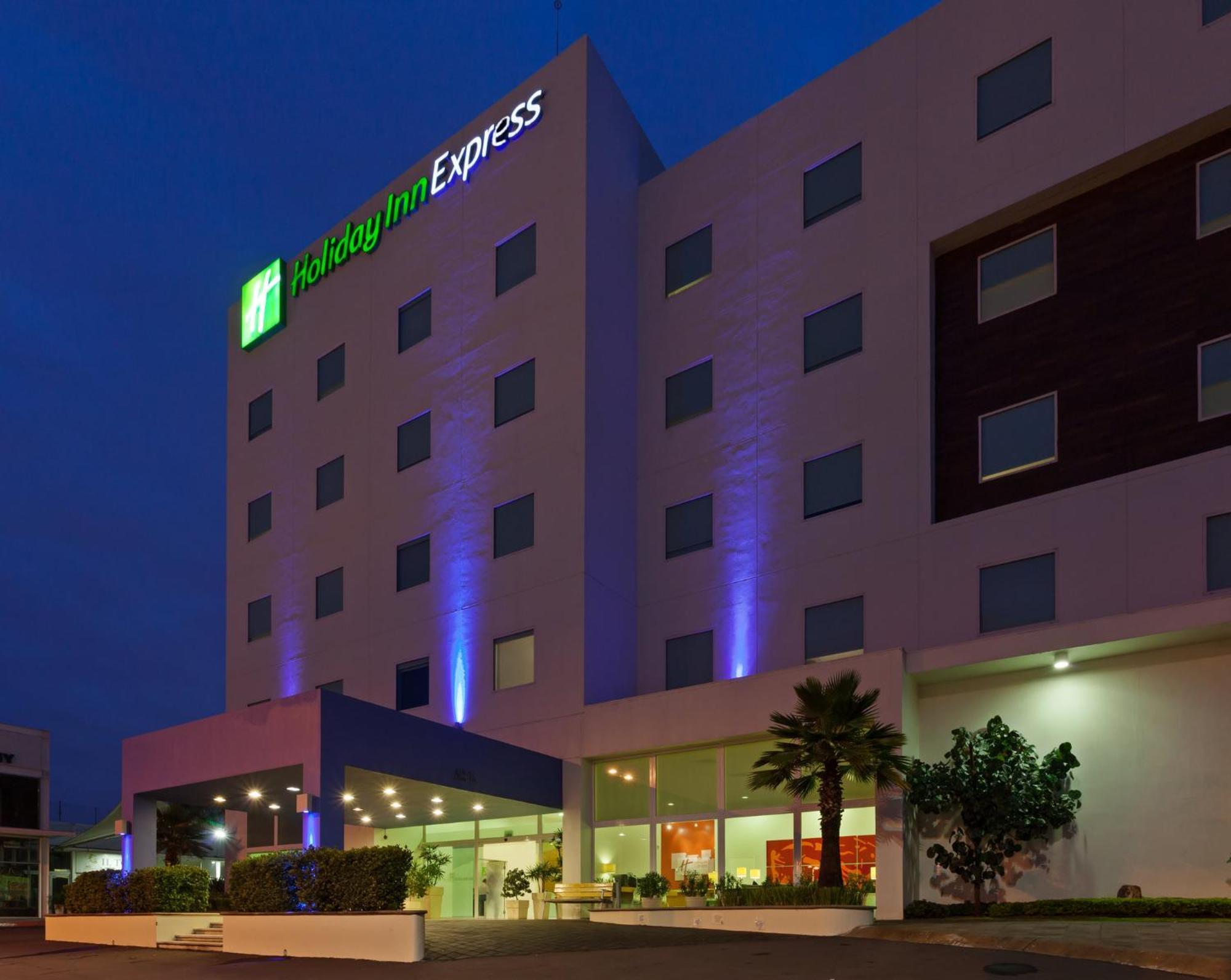 Holiday Inn Express Guadalajara Iteso By Ihg Zapopan Extérieur photo