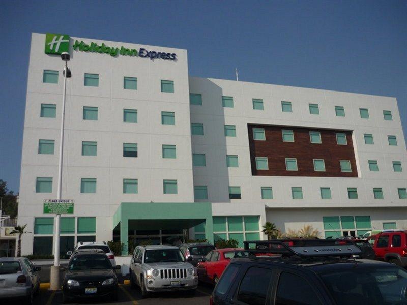 Holiday Inn Express Guadalajara Iteso By Ihg Zapopan Extérieur photo